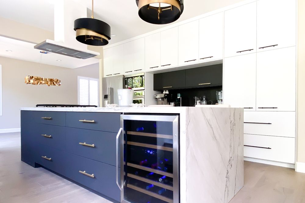 ELITE CABINETS INC