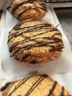 Dot’s Market by null