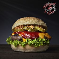 Meat Love Burger & Bar - Big Boss Barbecue Burger