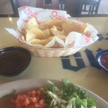El Paso Mexican Grill - Complimentary bean dip and salsa - Mexican Near Me - Denham Springs, Louisiana El Paso Mexican Grill - Complimentary bean dip and salsa - Mexican Near Me - Denham Springs, Louisiana