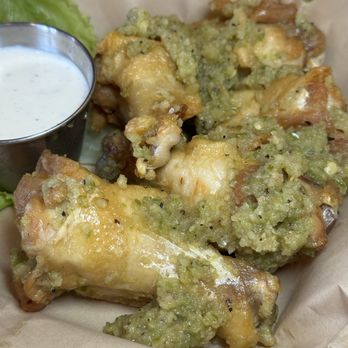 Key and Cleaver - Serrano Garlic Dry Rub Chicken Wings - Burgers Near Me - Oceanside , California