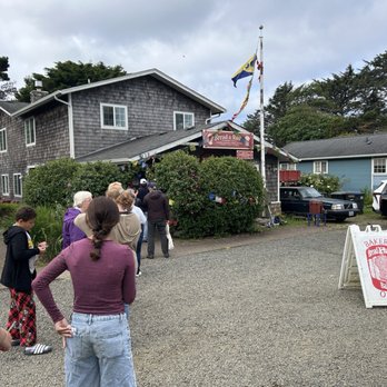 Bread & Roses Bakery - Line at opening! - Bakeries Near Me - Yachats, Oregon