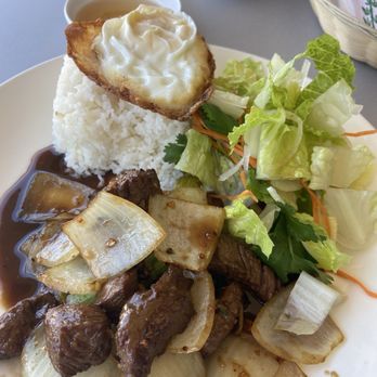 Mom's Pho & Grill - Broken rice dish - Vietnamese Near Me - San Diego, California Mom's Pho & Grill - Broken rice dish - Vietnamese Near Me - San Diego, California
