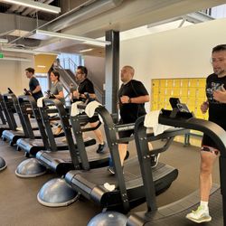 Cañada College Athletic Center - Endurance/Triathlon trainees coached by Head Coach Cesar Valera