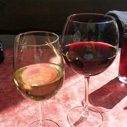 Huthaus zum Molchner Stolln - Offene Weine im Molchner Stolln