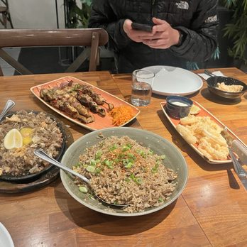 Avenida Restaurant - Filipino Near Me - San Mateo, California