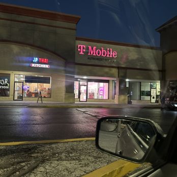 T-Mobile - Store at 2408 commercial way - Mobile Phones Near Me - Spring Hill, Florida