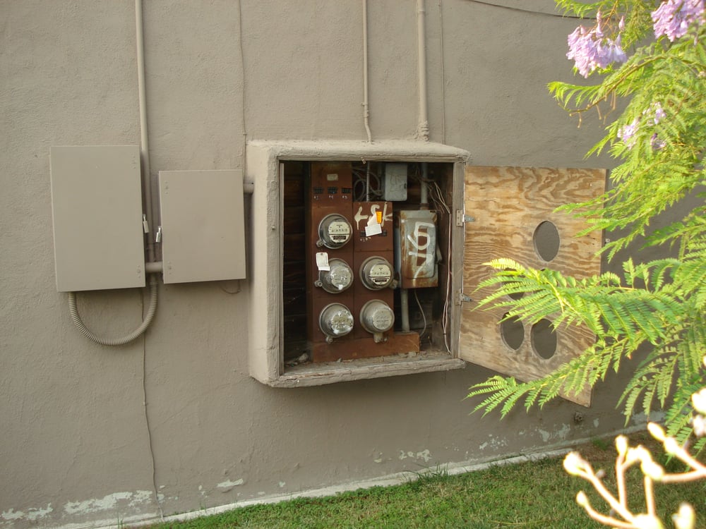 Slide of Don's Electric Company