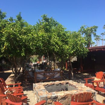 Sparrows Lodge - Outdoor seating areas for hotel guests - Hotels Near Me - Palm Springs, California Sparrows Lodge - Outdoor seating areas for hotel guests - Hotels Near Me - Palm Springs, California