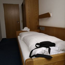 Hotel Pflum - Einfaches Zimmer aber für den Preis völlig okay