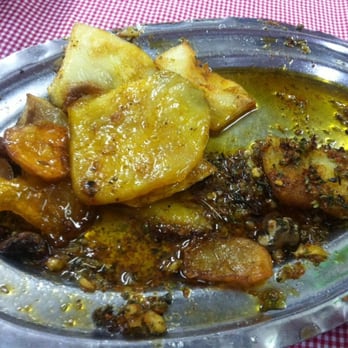 La Viña del Abasto - Pollo a la calabresa - potatoes drowned in oil :( - Argentine Near Me - Buenos Aires, C
