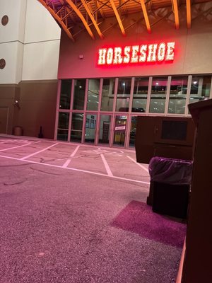 Horseshoe Hammond by null