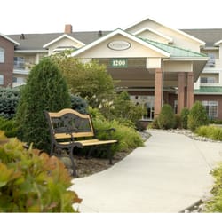 Main entrance to Touchmark