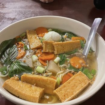 Big Bowl Noodles - soup with vegetarian broth, fried tofu, and ramen noodles - Noodles Near Me - Flagstaff, Arizona