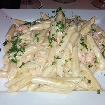 Restaurant Rossano - Penne al salmone - Italian Near Me - Antwerp, VAN