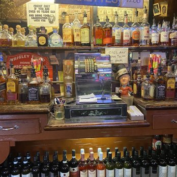 Richard's Bar - a variety of liquors - Dive Bars Near Me - Chicago, Illinois Richard's Bar - a variety of liquors - Dive Bars Near Me - Chicago, Illinois