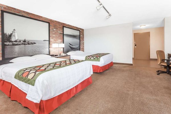 Super 8 by Wyndham Sudbury ON by null