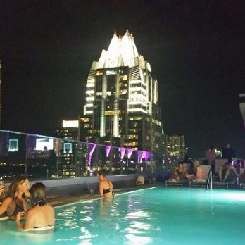 Azul Rooftop - Cocktail Bars Near Me - Austin, Texas