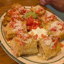 Maria Bonita - King chicken taquitos