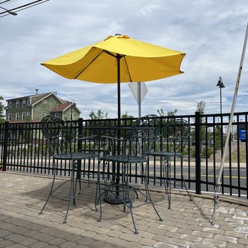 Provision State Coffee - Outside seating - Coffee & Tea Near Me - Berlin, Connecticut