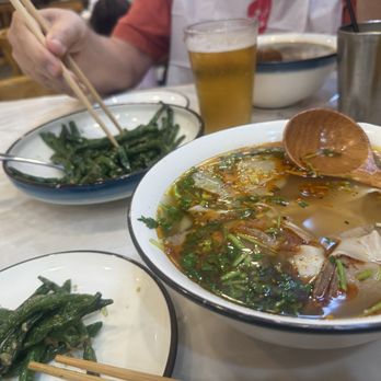 Noodle St - Garlic green beans and beef noodle soup - Noodles Near Me - Pasadena, California Noodle St - Garlic green beans and beef noodle soup - Noodles Near Me - Pasadena, California