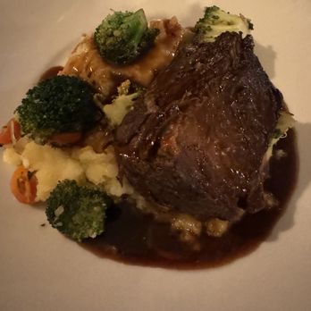 Stone Creek Bistro - Braised short rib - New American Near Me - Blue Jay, California Stone Creek Bistro - Braised short rib - New American Near Me - Blue Jay, California