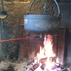 Restaurant du Couvent des Cordeliers - Jambon cuit au feu de cheminée.