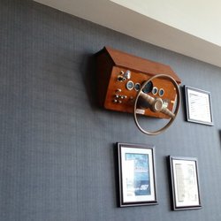 Icebreaker Lounge - Wall decos