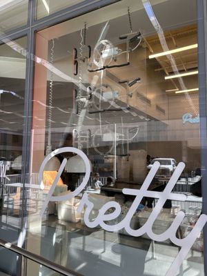 Pretty Bird Hot Chicken, Downtown by null