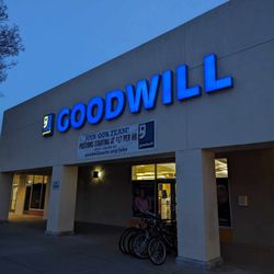 Goodwill Industries Sacramento Valley & Northern Nevada - front of the store