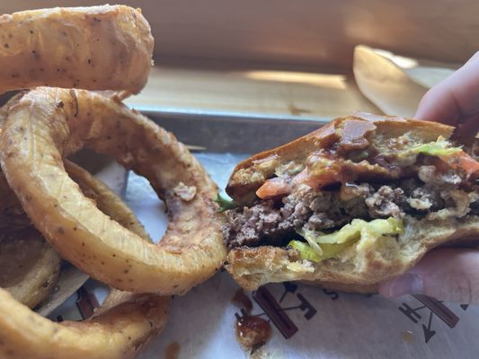 Farmhaus Burger by null