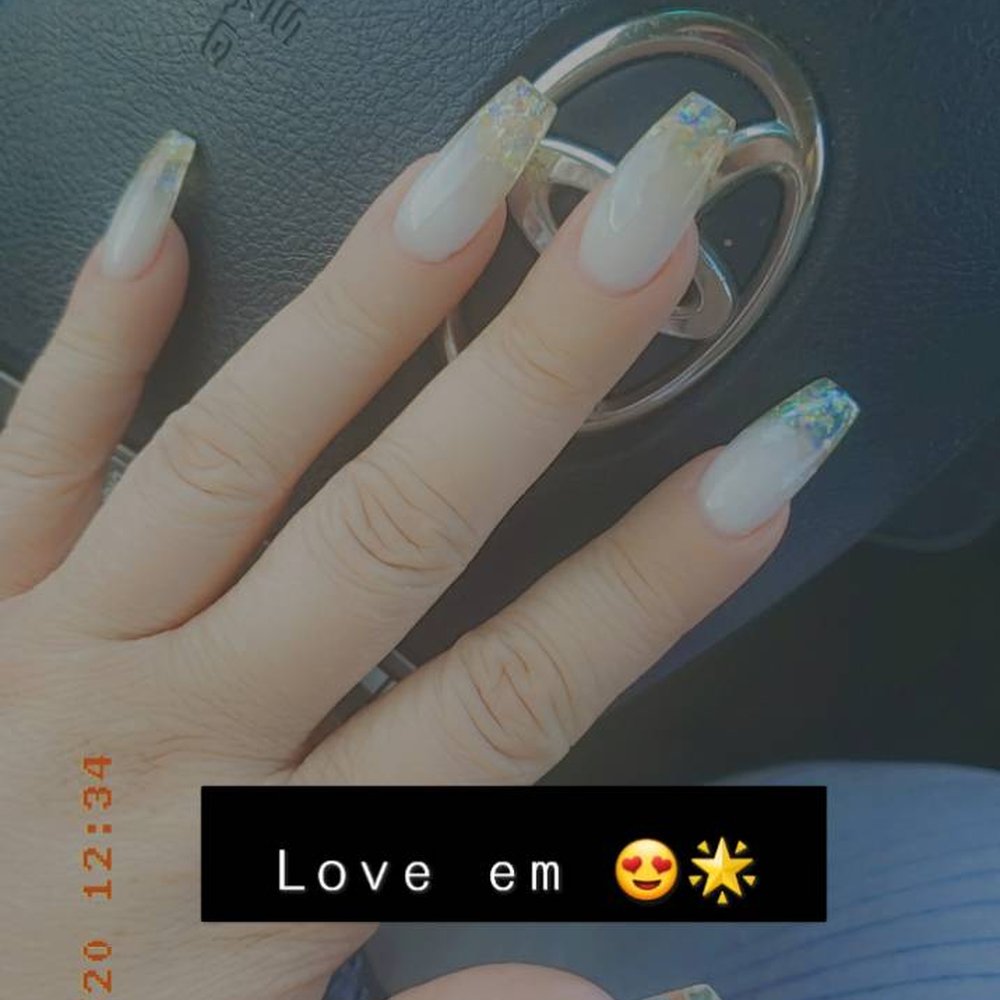 Anna always does so good on my nails, love her. Anna always does so good on my nails, love her.