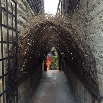 Monteiths - Tunnel of willow or just branches. - Wine Bars Near Me - Edinburgh, EDH
