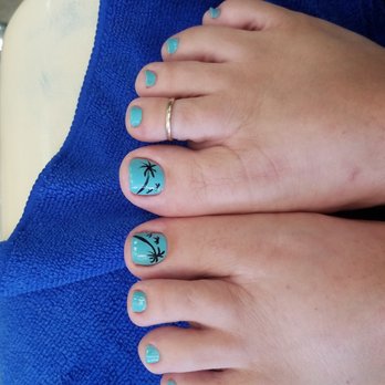 Pro Nails & Spa - Nice little palm tree design - Nail Salons Near Me - Lakewood, California Pro Nails & Spa - Nice little palm tree design - Nail Salons Near Me - Lakewood, California