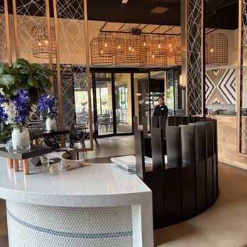 7 Mile Kitchen - New American Near Me - Carlsbad, California