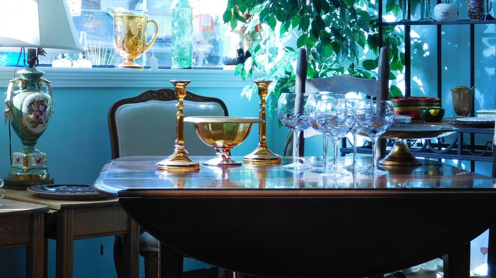 GREENFIELD ANTIQUES & COLLECTIBLES Updated August 2024 242A