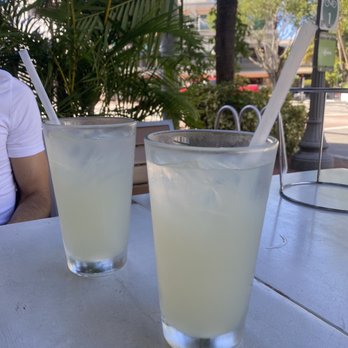 Harry's Pizzeria - Coconut Grove - Lemonade - Pizza Near Me - Miami, Florida Harry's Pizzeria - Coconut Grove - Lemonade - Pizza Near Me - Miami, Florida
