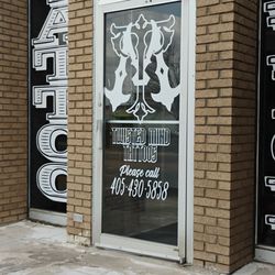 Twisted Mind Tattoos - Front entrance