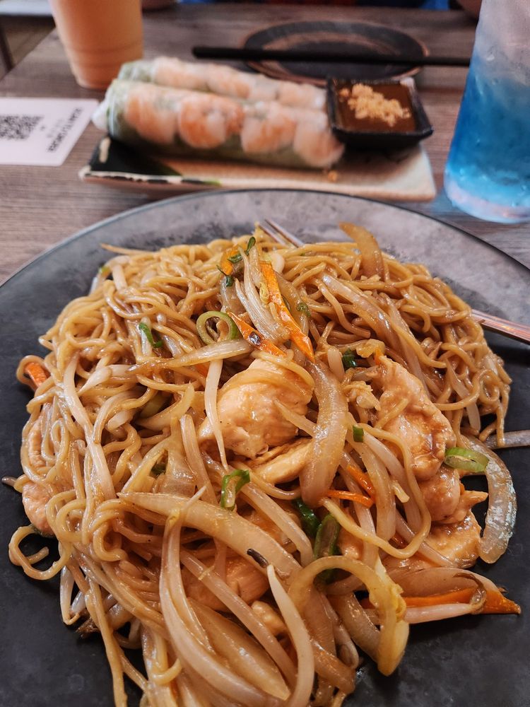 Food from Pho Ever Ramen