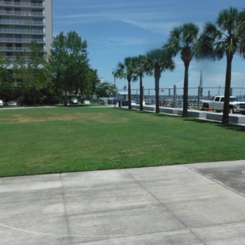 Charleston Maritime Center - Charleston Maritime Center - Marinas Near Me - Charleston, South Carolina