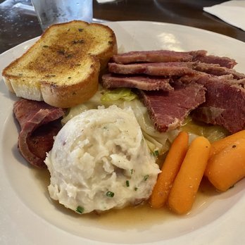 Red Onion Cafe - The best of our 3 plates.  This is how to make a plate. - American Near Me - Joplin, Missouri