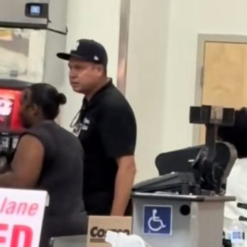 Costco - And security that's supposed to defuse situations but decides to stand there and do nothing . What is a security's job?!? - Wholesale Stores Near Me - Henderson, Nevada Costco - And security that's supposed to defuse situations but decides to stand there and do nothing . What is a security's job?!? - Wholesale Stores Near Me - Henderson, Nevada