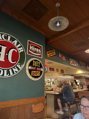 Corner Cafe Independence by null