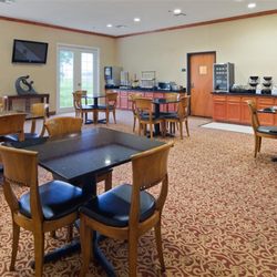 Best Western Cleveland Inn & Suites
