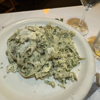 Biagio's Bistro - Pesto Pasta - Italian Near Me - Cincinnati, Ohio