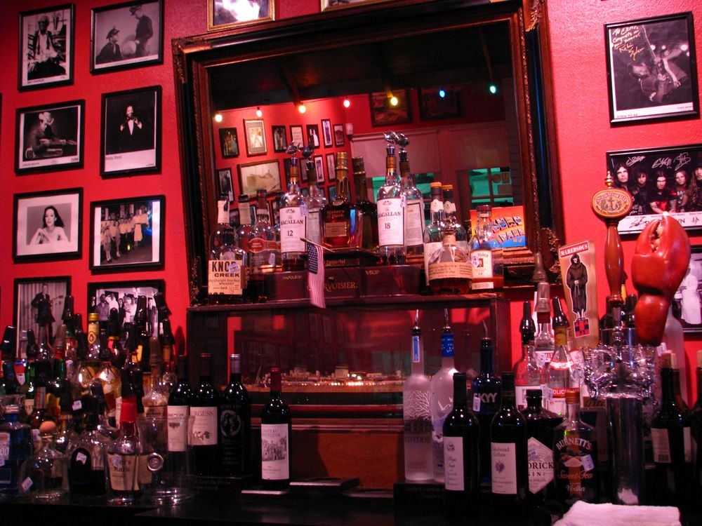 Lefty's Lobster & Chowder House