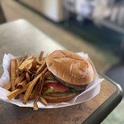 Sportsman's BBQ Station & Backyard - Impossible burger