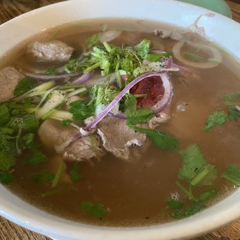 Anh and Chi - Vietnamese Near Me - Vancouver, British Columbia