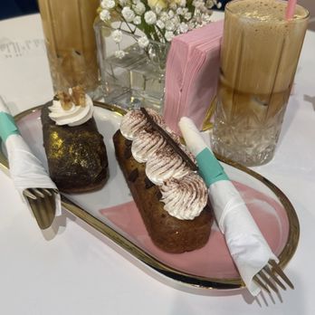 Eclair Affaire - Desserts Near Me - Weston, Florida Eclair Affaire - Desserts Near Me - Weston, Florida