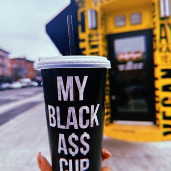 Slutty Vegan - Slutty Lemonade - Vegan Near Me - Brooklyn, New York Slutty Vegan - Slutty Lemonade - Vegan Near Me - Brooklyn, New York
